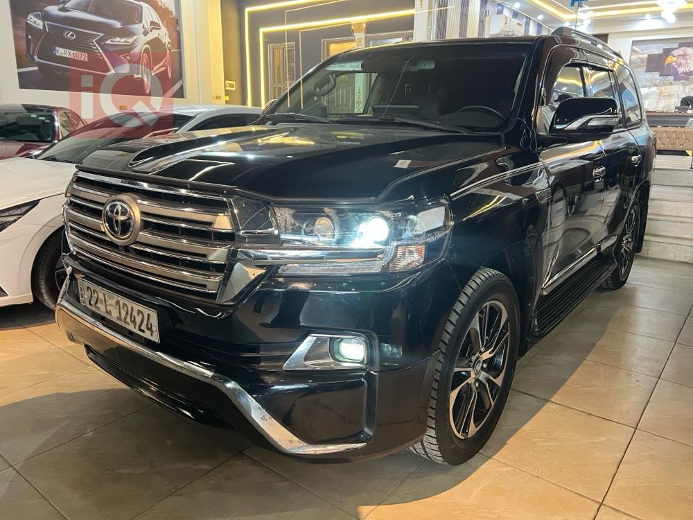 تويوتا لاندكروزر